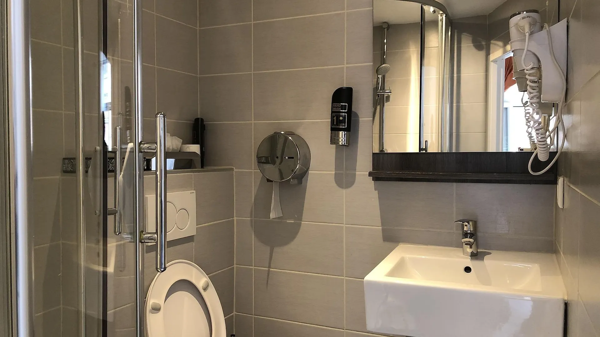 Hotel Damrak Inn Amsterdam 2*,