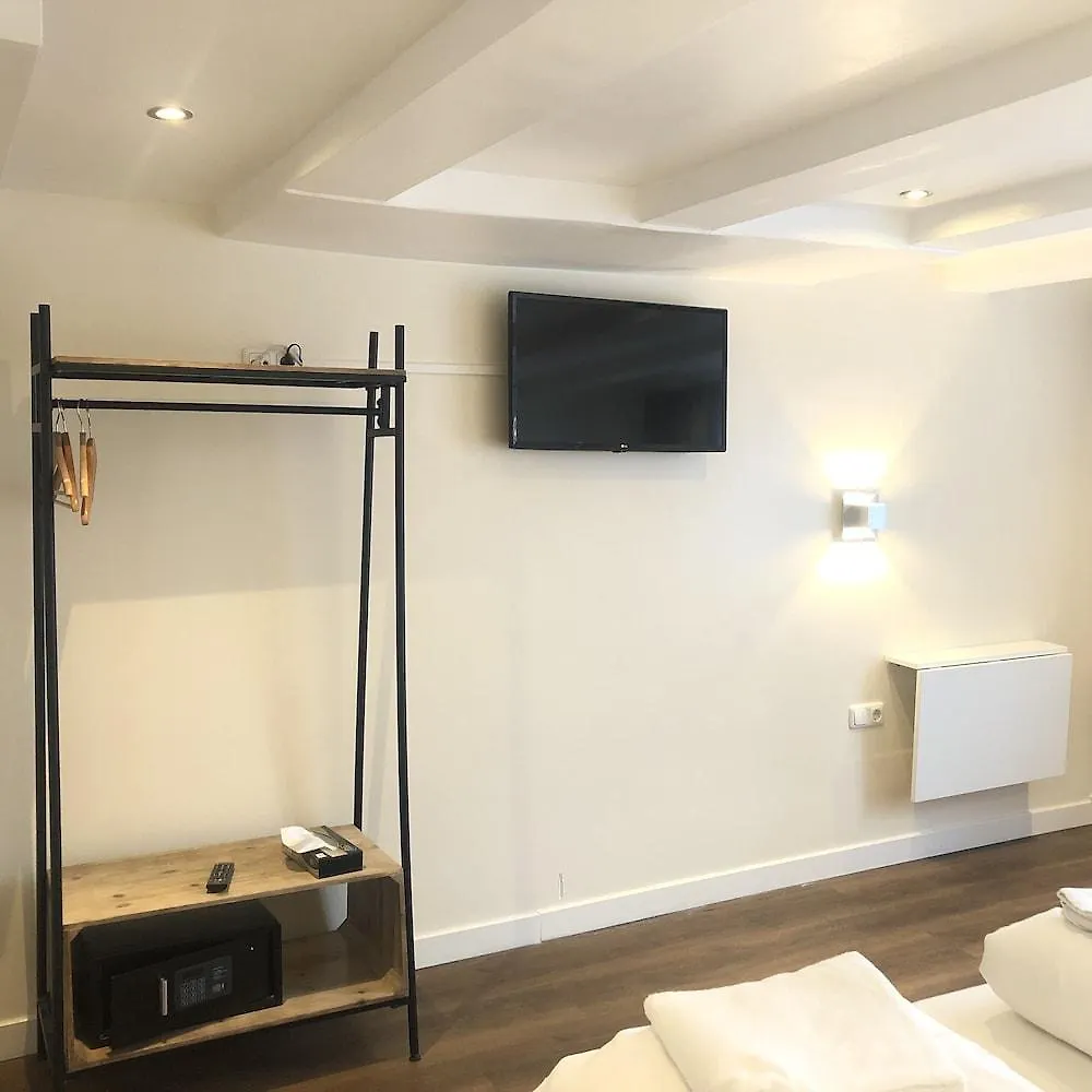 Hotel Damrak Inn Amsterdam 2*,  Netherlands
